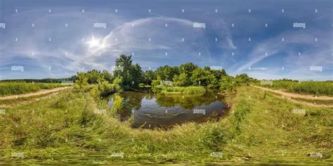 360° view of full seamless hdri 360 panorama view on fast river coast ...