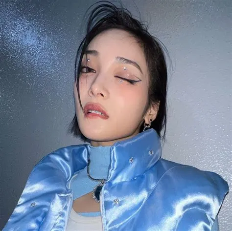 on cool Modeling Faces