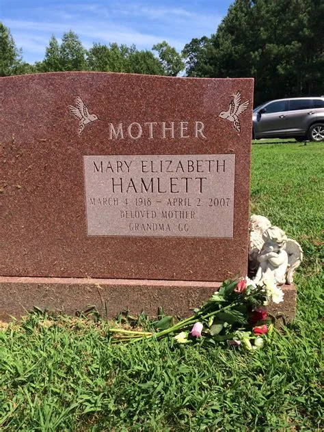 Mary Elizabeth Herrlein Hamlett (1918-2007) - Find a Grave Memorial