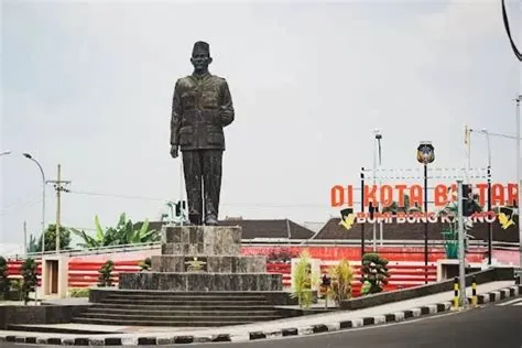 Sarat Akan Sejarah Penting Bangsa, Ini Fakta Dibalik Julukan Kota ...