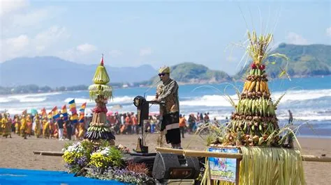 Parade Pegon 2024 dan Rencana Pedestrian Pantai Watu Ulo