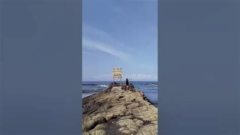 Sejarah Tentang Pantai Watu ulo Jember - YouTube