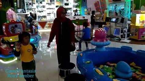 Roxy square Jember - YouTube