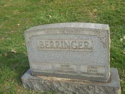 Wallpaper Loreng - Floral Design (#743963) - HD Wallpaper & Backgrounds ...