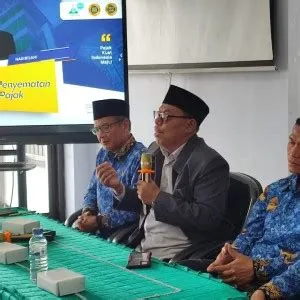 Rektor Kukuhkan dan Sematkan Lanyard & Pin kepada Relawan Pajak UIN ...