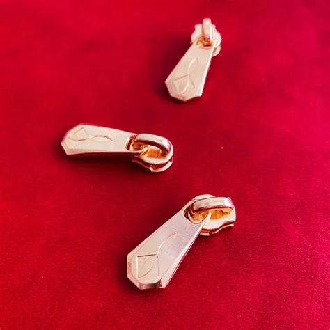 【L-高さ192mm_15本】STRUO 立てるペンケース 革 大容量 筆箱 ブランド 栃木レザー 高級 スタンドペンケース おしゃれ 立つ ...