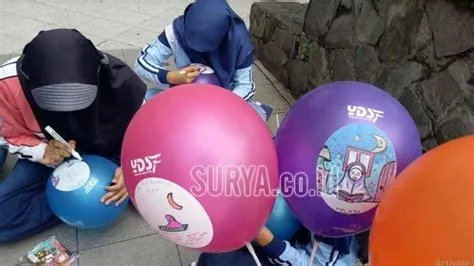 Melukis Harapan Sambut Ramadan, Dias Gambar Masjid dan Berdoa Untuk ...