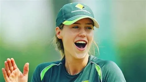 Most Beautiful Women Cricketer In The World - The SportsGrail