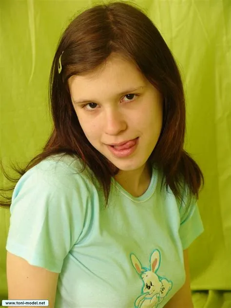 Chemal Gegg- Exclusive Model Collections