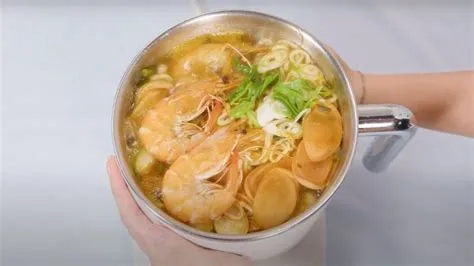 Đánh giá chi tiết nồi lẩu điện Lock&Lock EJC141 1.5 lít