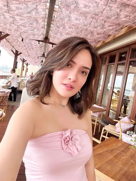 6 Potret Terbaru Shandy Aulia dengan Gaya Rambut Pendek Ini Banjir ...