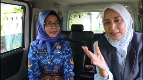 Dokter Faida Keliling SMKN 5 Jember Lihat Hasil Pertanian SMKN 5 Jember ...