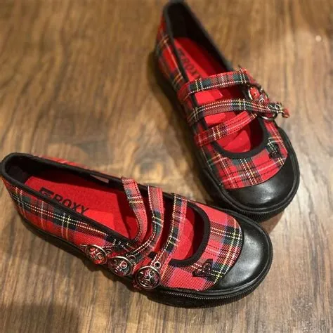 Stylish Roxy flats | Cute shoes, Roxy shoes, Funky shoes