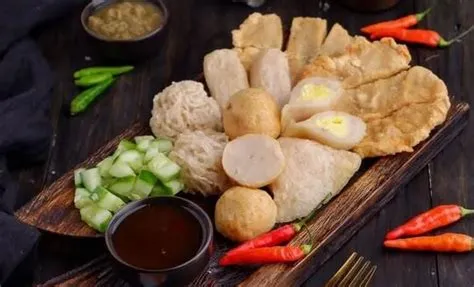 8 Oleh-oleh Makanan Khas Berbagai Kota Indonesia Terkenal, Enak dan ...