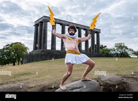 Fringe performer Garry Starr aka Damien Warren-Smith as Greek God Zeus ...