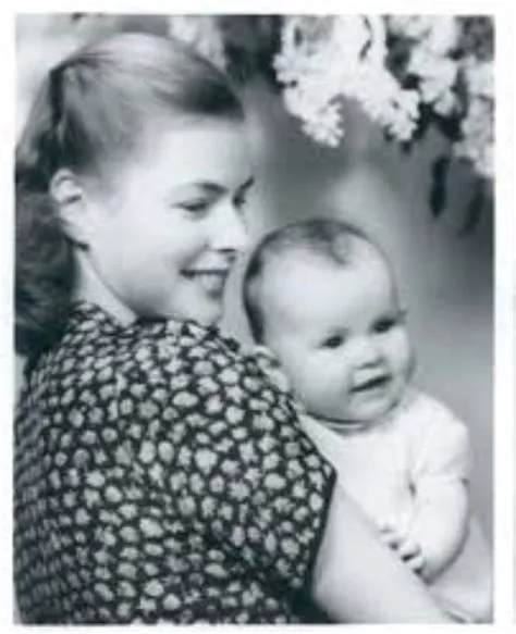 Ingrid Bergman and daughter, Pia Lindström, 1938 | Ingrid bergman ...