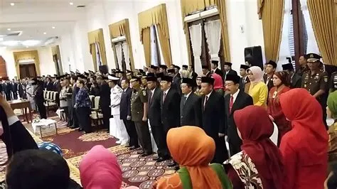 Pelantikan bupati dan wakil bupati jember dr faida dan KH Muqit Arief ...
