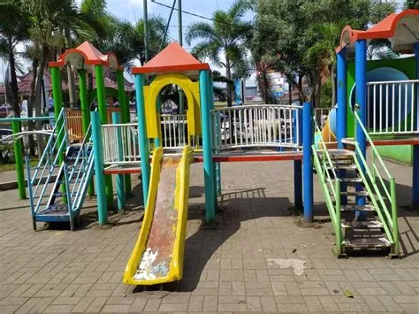 oleh Ly Tri di ALUN ALUN JEMBER