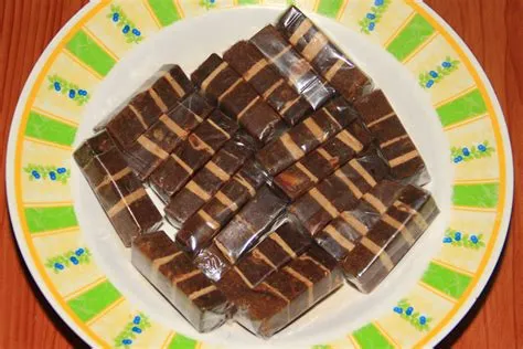 Suwar Suwir, Kudapan Khas Kota Tape Jember - Indonesia Kaya