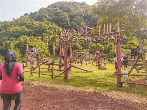 Refreshing di Seger Nusantara Jember — AINUN ISNAENI