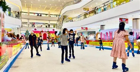 Christmas On Ice Serunya Main Ice Skating Di Mal Ciputra Tangerang
