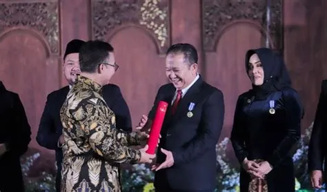 Bupati Jember Raih Penghargaan Manggala Karya Kencana