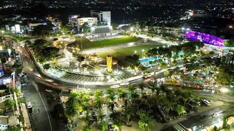 Alun Alun Jember Nusantara View Malam Hari - YouTube