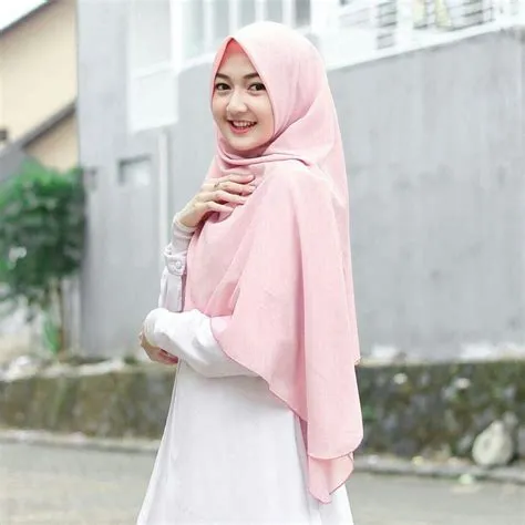 oleh sundari di Hijab | Hijab chic, Gaya hijab, Hijab