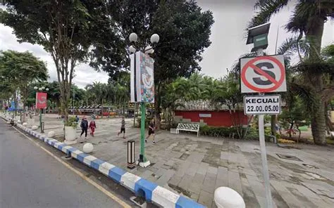 Alun-alun Jember, Tempat Santai Asyik di Tengah Kota