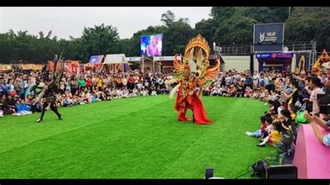 Warga Nanning, Pusat Budaya Guangxi RRT, Terpukau Penampilan Kontingen ...