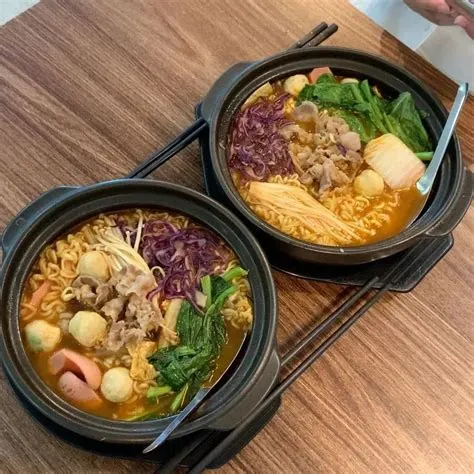 by Hesti Anggraini on kuliner khas in 2025 | Street food, Food