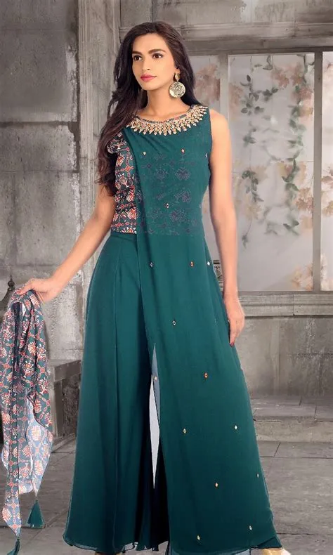 https://raastheglobaldesi.com AG1458 | Latest fashion dresses, Dress ...