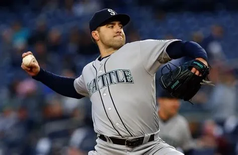 Mariners Eye Series Win vs Indians