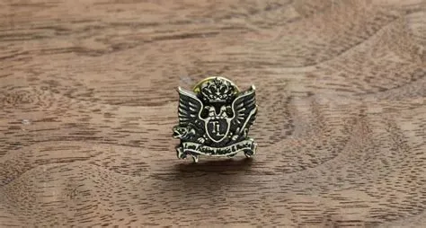 Emblem Pins | TSUNAMI LURES