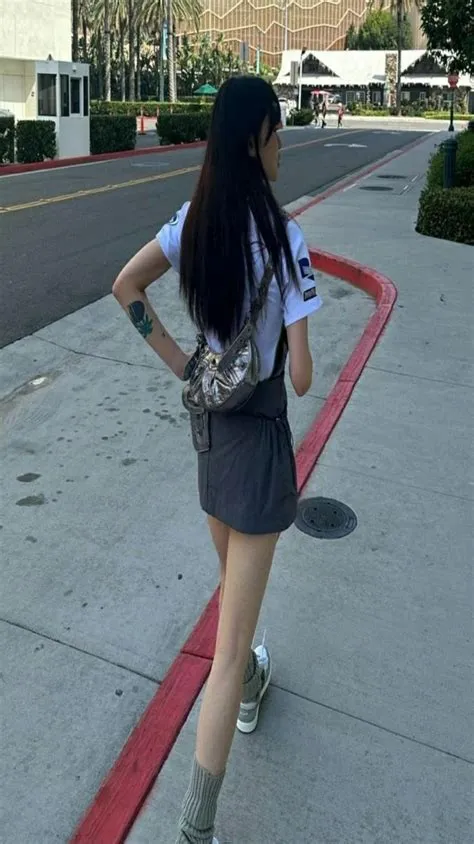 by shipuda on Pins by you | Pretty girl face, Cute school ...