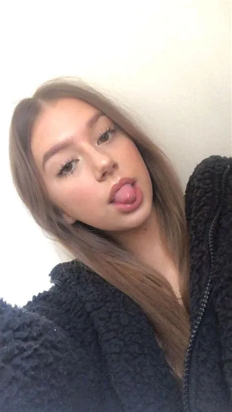 Épinglé par Maeva sur Idea Pins by you | Beauté blonde, Longue brune ...