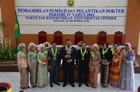 FK Univ. Jember Kembali Menggelar Sumpah Dokter Periode IV 2015 ...